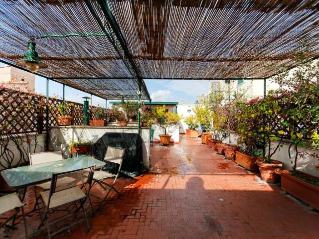 Attico in vendita a Municipio Roma I, Roma Capitale