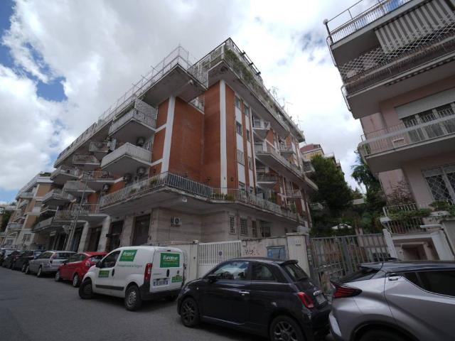 Attico in vendita a Municipio Roma XIII, Roma Capitale