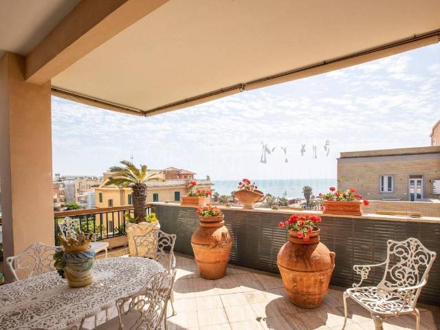 Attico in vendita a Lido di Ostia, Roma Capitale