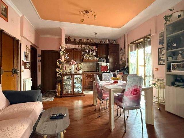 Attico in vendita a Borghesiana, Roma