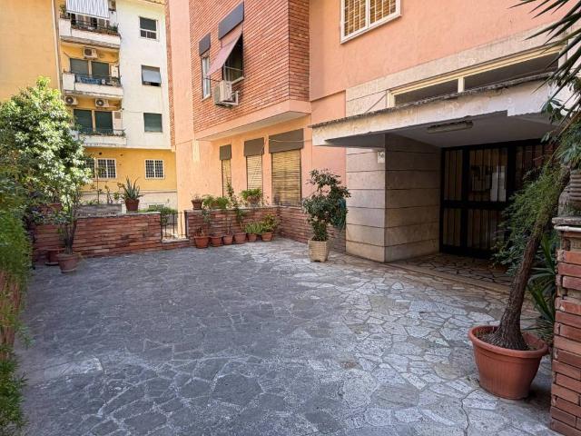 Attico in vendita a Monte Sacro, Roma
