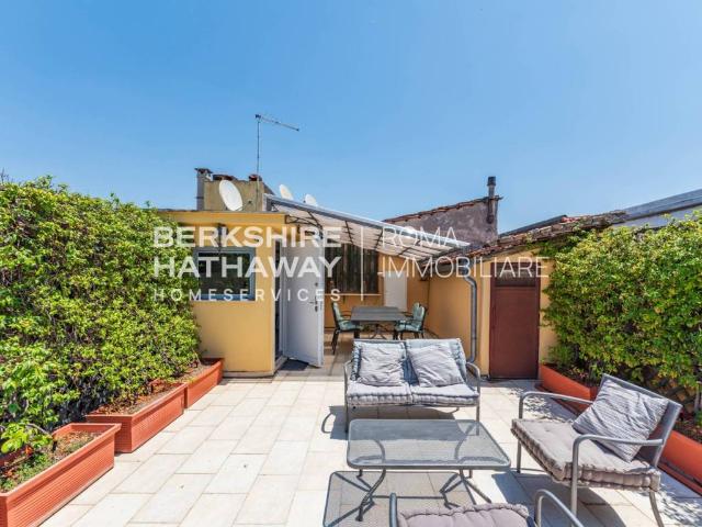 Attico in vendita a Municipio Roma I, Roma Capitale