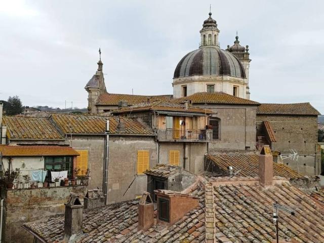 Attico in vendita a Ronciglione, Lazio
