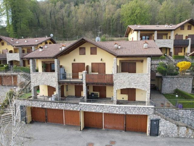 Attico in vendita a Portola, Roncola