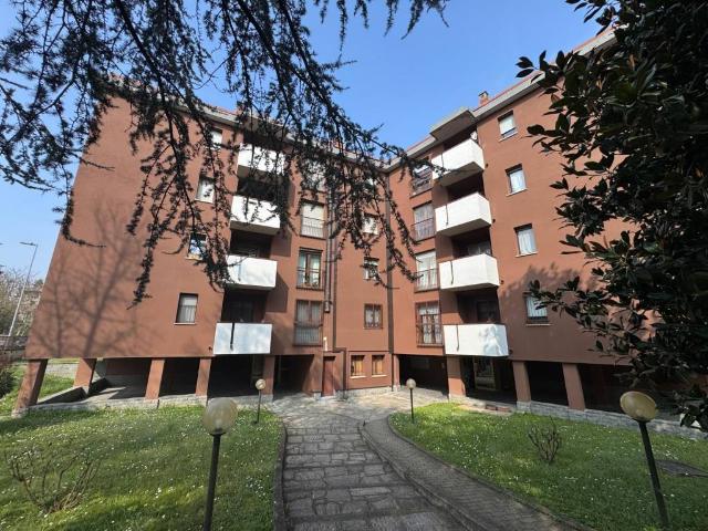 Attico in vendita a Rozzano, Lombardia