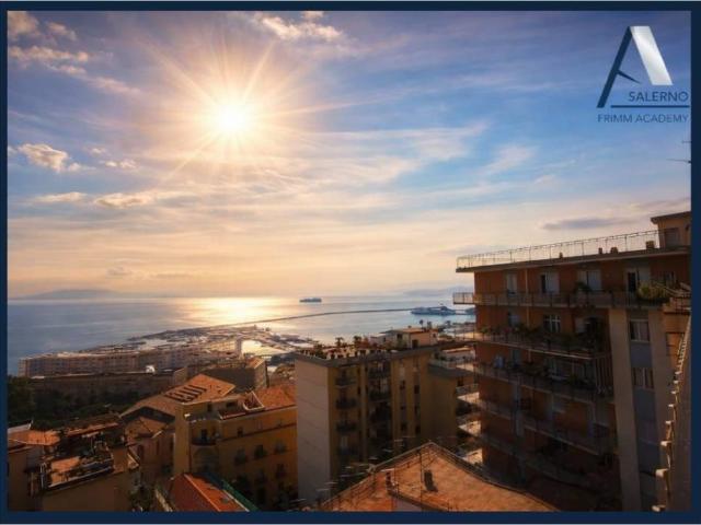 Attico in vendita a Salerno, Campania