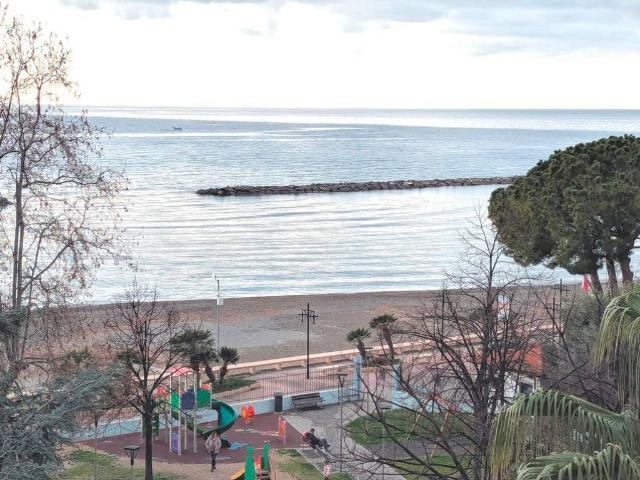 Attico in vendita a San Bartolomeo Al Mare, Liguria