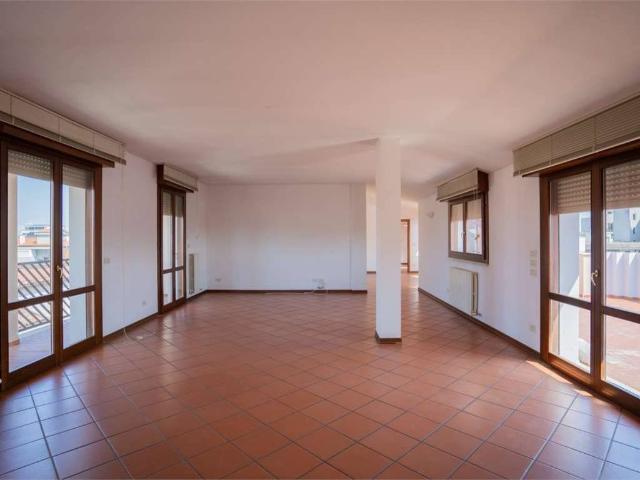 Attico in vendita a San Donà Di Piave, Veneto