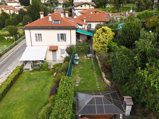 Attico in vendita a San Fermo Della Battaglia, Como