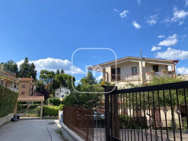 Attico in vendita a Roma Capitale, Lazio