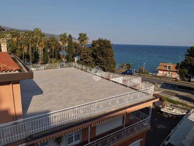 Attico in vendita a Poggio di Sanremo, San Remo