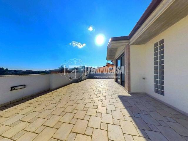 Attico in vendita a Marche, Fermo