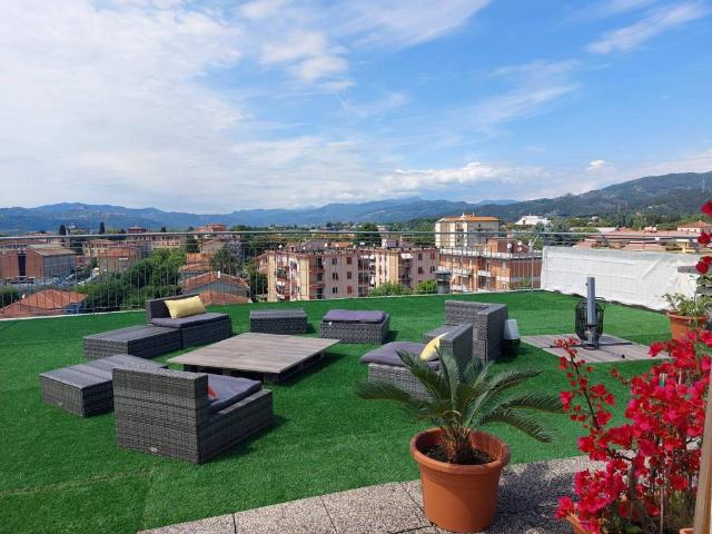 Attico in vendita a Sarzana, Liguria