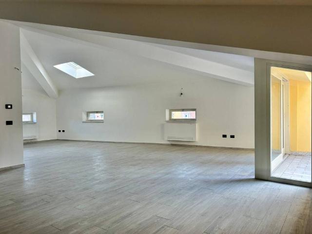Loft in vendita a Sarzana, Liguria