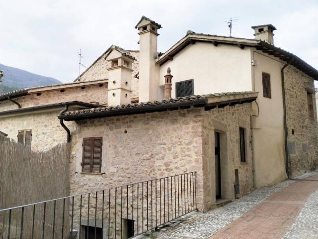 Attico in vendita a Scheggino, Umbria