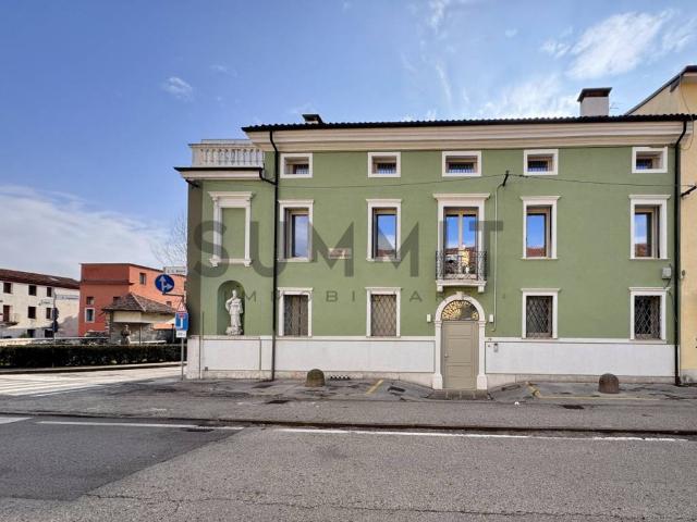 Attico in vendita a Schio, Veneto