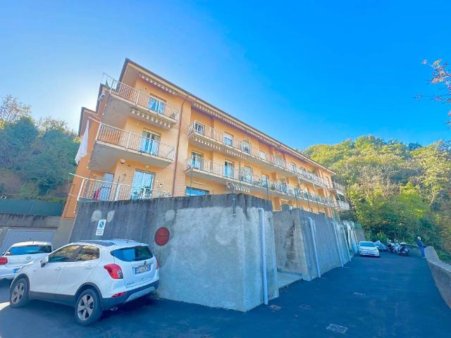 Attico in vendita a Serra Riccò, Liguria