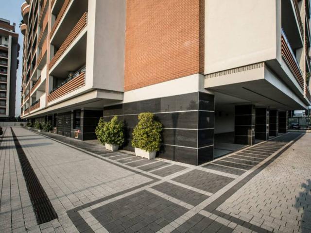 Attico in vendita a Sesto San Giovanni, Pelucca