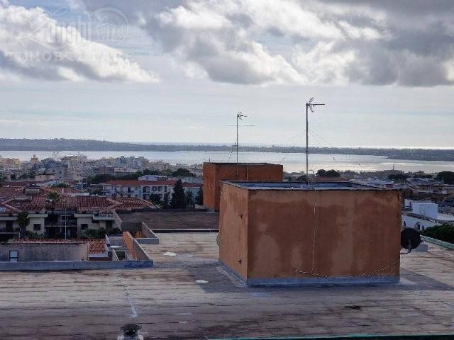 Attico in vendita a Neapolis, Siracusa