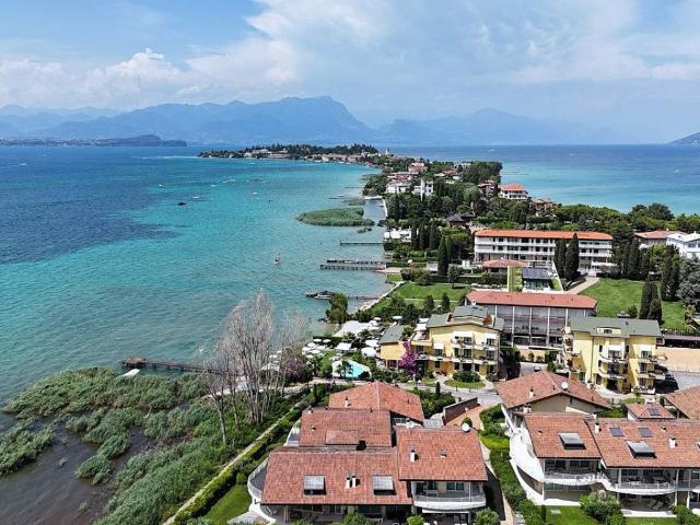 Attico in vendita a Sirmione, Lombardia