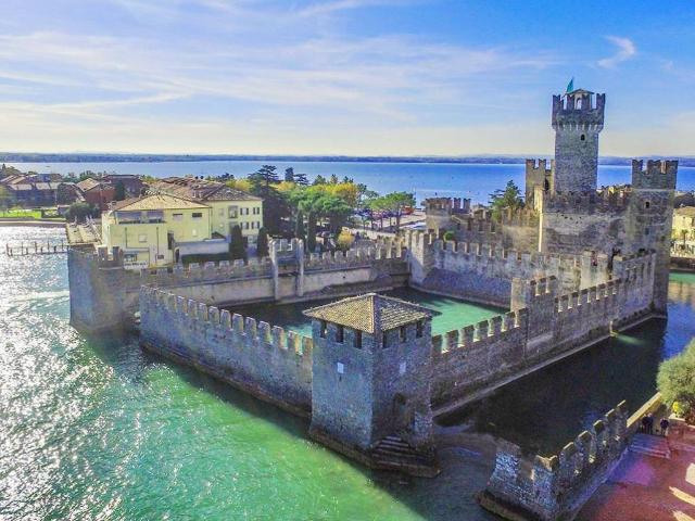 Attico in vendita a Sirmione, Brescia