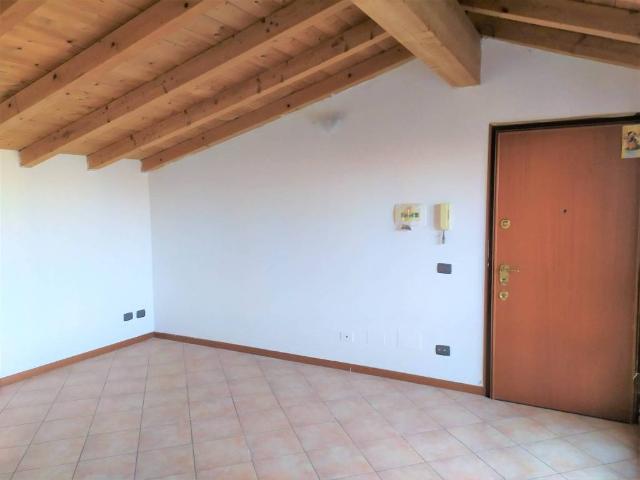 Attico in vendita a Somaglia, Lombardia