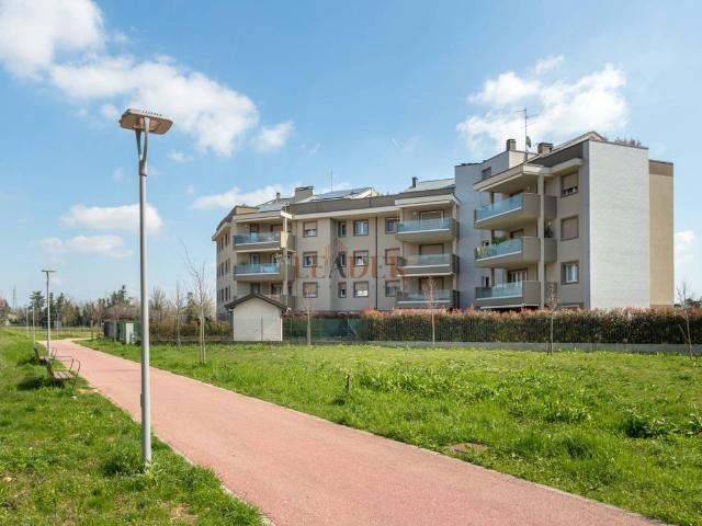 Attico in vendita a Stezzano, Lombardia