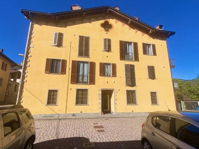 Attico in vendita a Strozza, Lombardia
