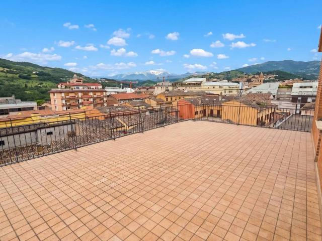 Attico in vendita a Teramo, Abruzzo