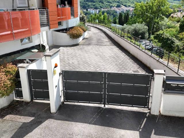 Attico in vendita a Scapriano, Teramo