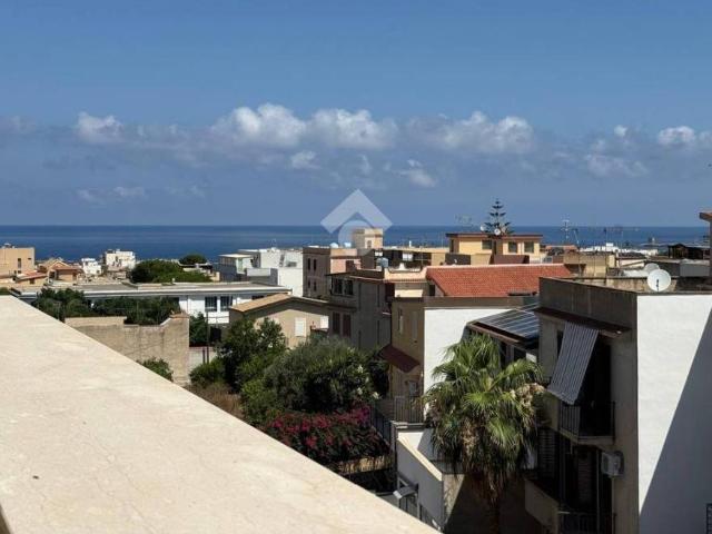 Attico in vendita a Terrasini, Sicilia