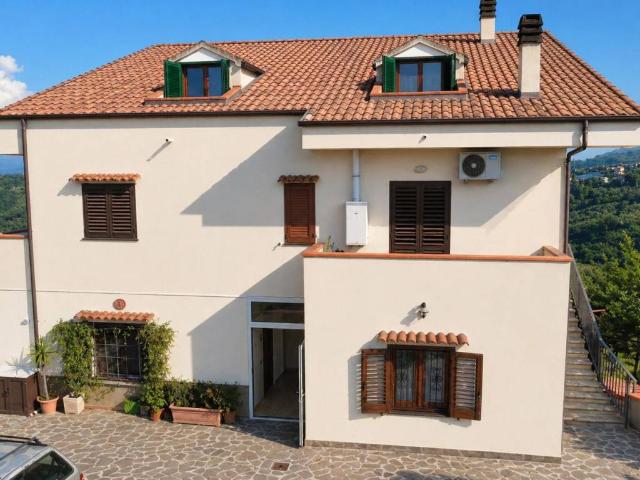Attico in vendita a Torchiara, Campania