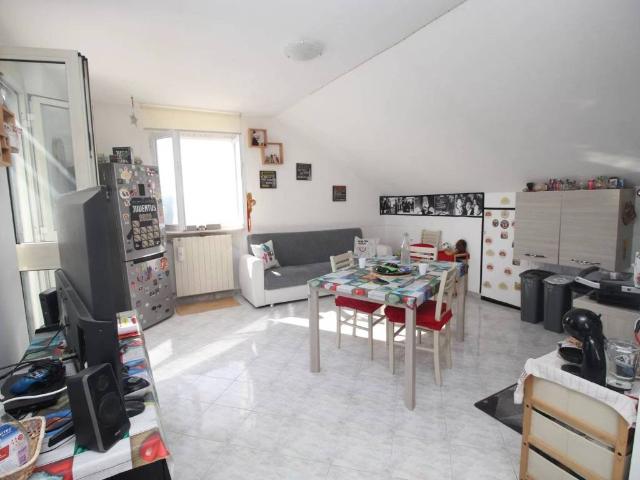 Appartamento in vendita a Bertolla, Piemonte