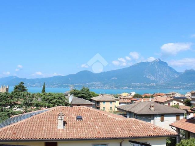 Attico in vendita a Loncrino, Torri Del Benaco