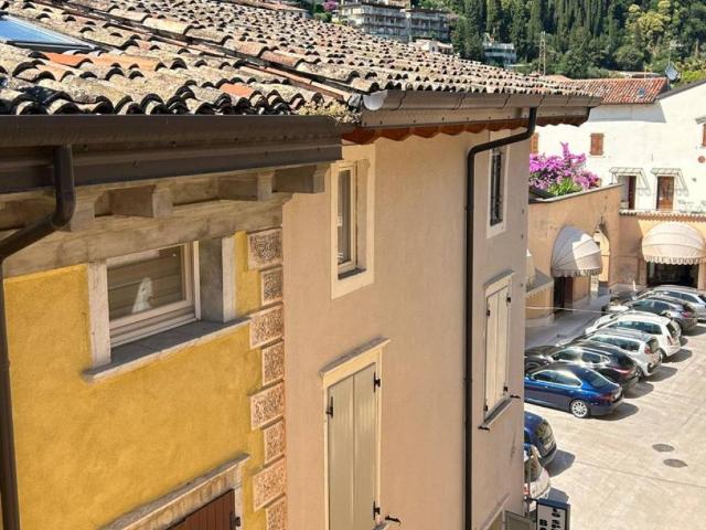 Attico in vendita a Comunità Montana Parco Alto Garda bresciano, Toscolano Maderno