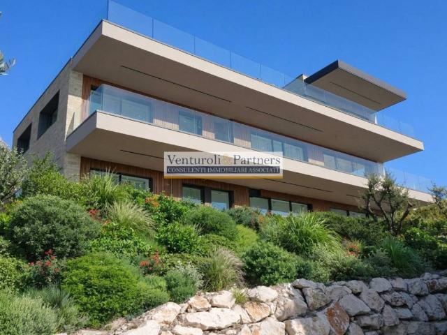Attico in vendita a Comunità Montana Parco Alto Garda bresciano, Toscolano Maderno