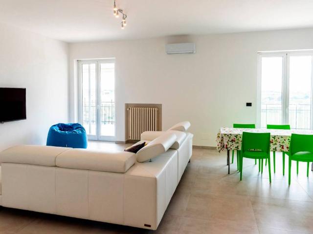 Attico in vendita a Trani, Barletta-andria-trani