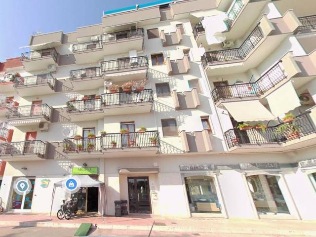 Attico in vendita a Puglia, Barletta-andria-trani