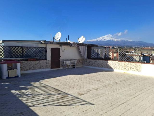 Attico in vendita a Tremestieri Etneo, Sicilia