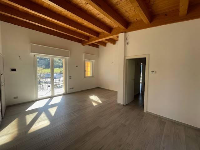 Attico in vendita a Trescore Balneario, Lombardia