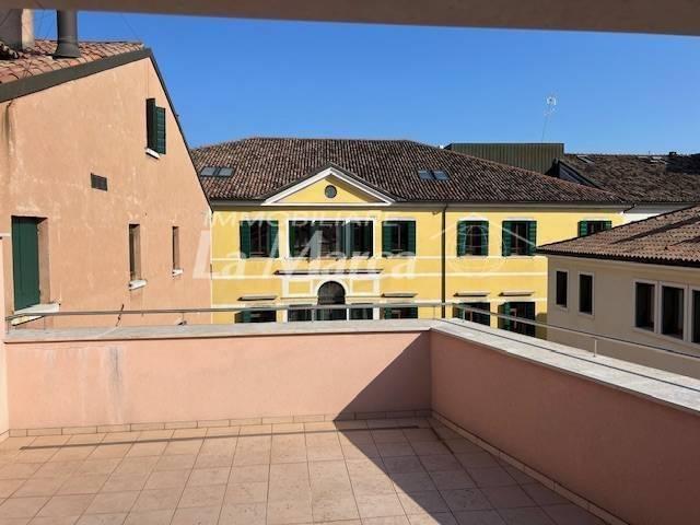 Attico in vendita a Treviso, Veneto