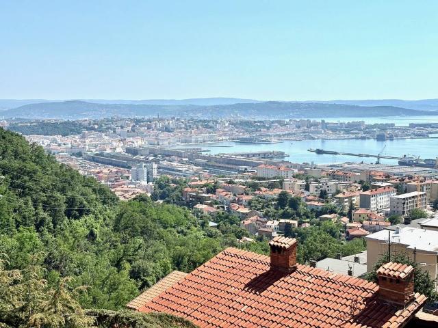 Attico in vendita a Opicina / Opčine, Villa Opicina