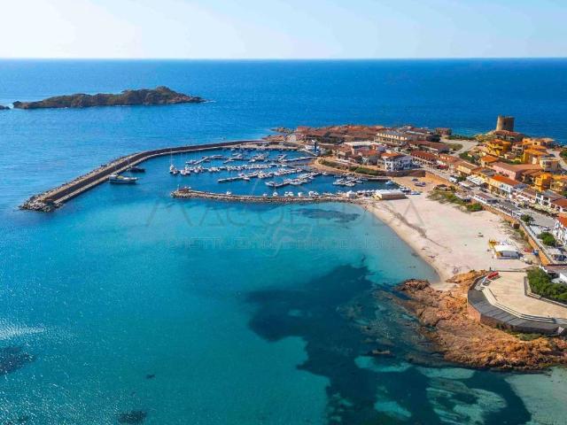 Attico in vendita a Trinità d'Agultu e Vignola, Sardigna/Sardegna