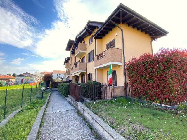 Attico in vendita a Turate, Lombardia