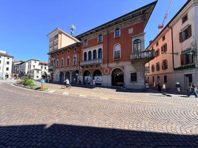 Attico in vendita a Borgo Poscolle, Reana Del Roiale