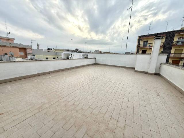 Attico in vendita a Valenzano San Lorenzo, Puglia