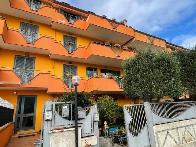 Attico in vendita a Valle Di Maddaloni, Campania