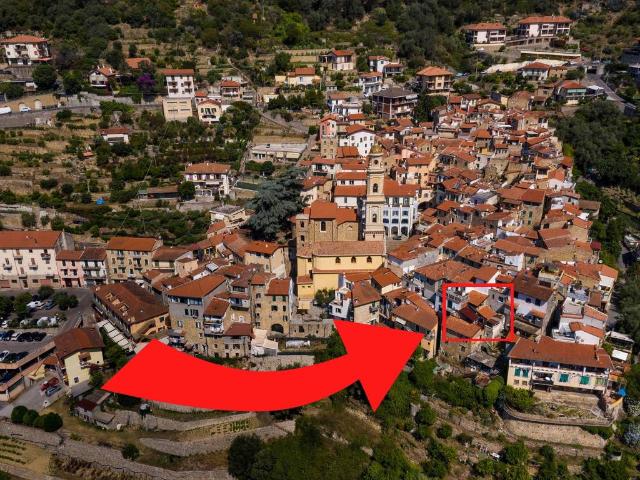 Attico in vendita a Vallebona, Provincia di Imperia