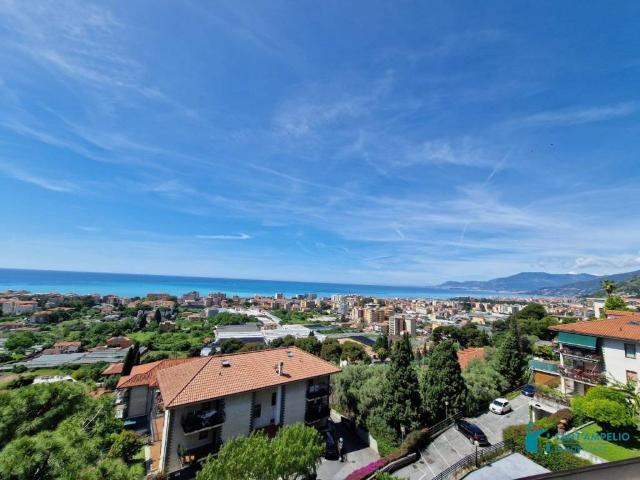 Attico in vendita a Bordighera, Liguria