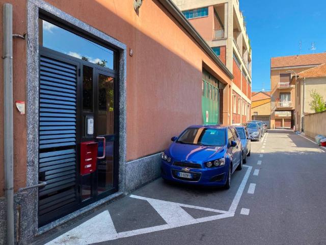 Attico in vendita a Varedo, Lombardia